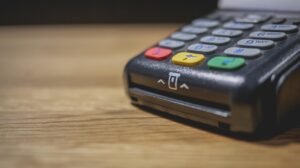 タバコ購入でクレジットカードのポイントはどれくらい貯まる？