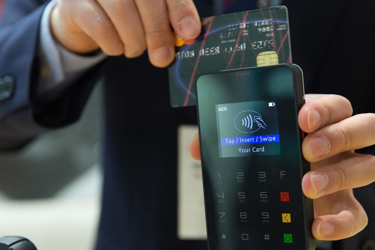 公共料金のクレジット支払いで貯まるポイントの活用法は？