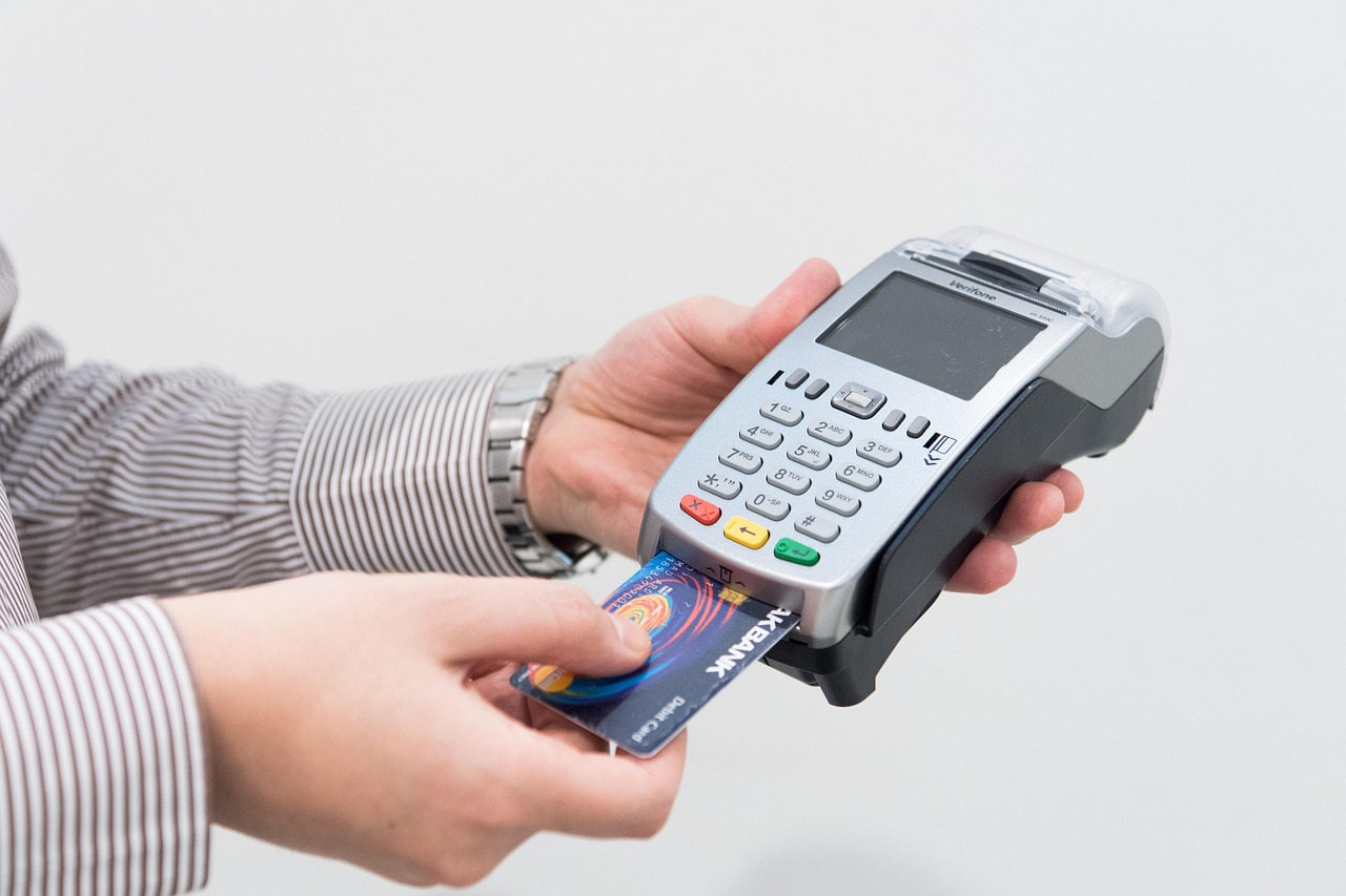 クレジットカードの枚数はどれくらいが理想なのか？